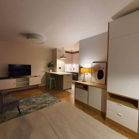 Mlociny Metro Apartment 3 Warszawa Eksteriør billede